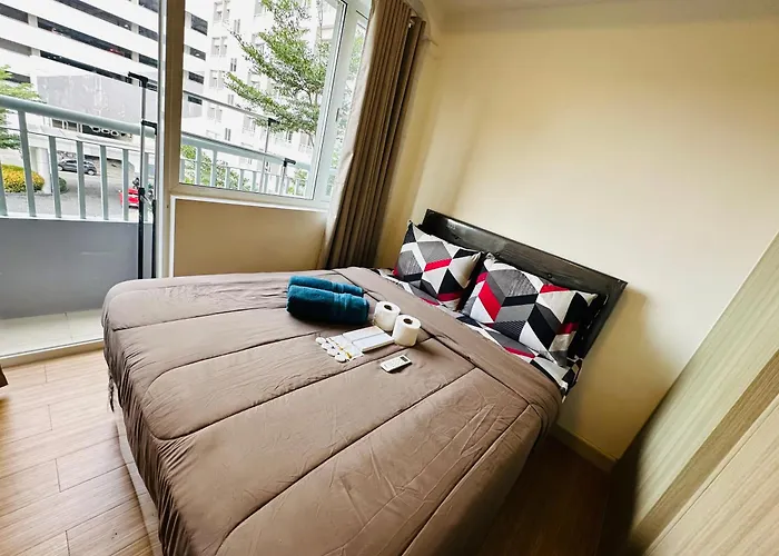 Grace Residences 1 Bedroom With Balcony Bgc View Netflix Apartment